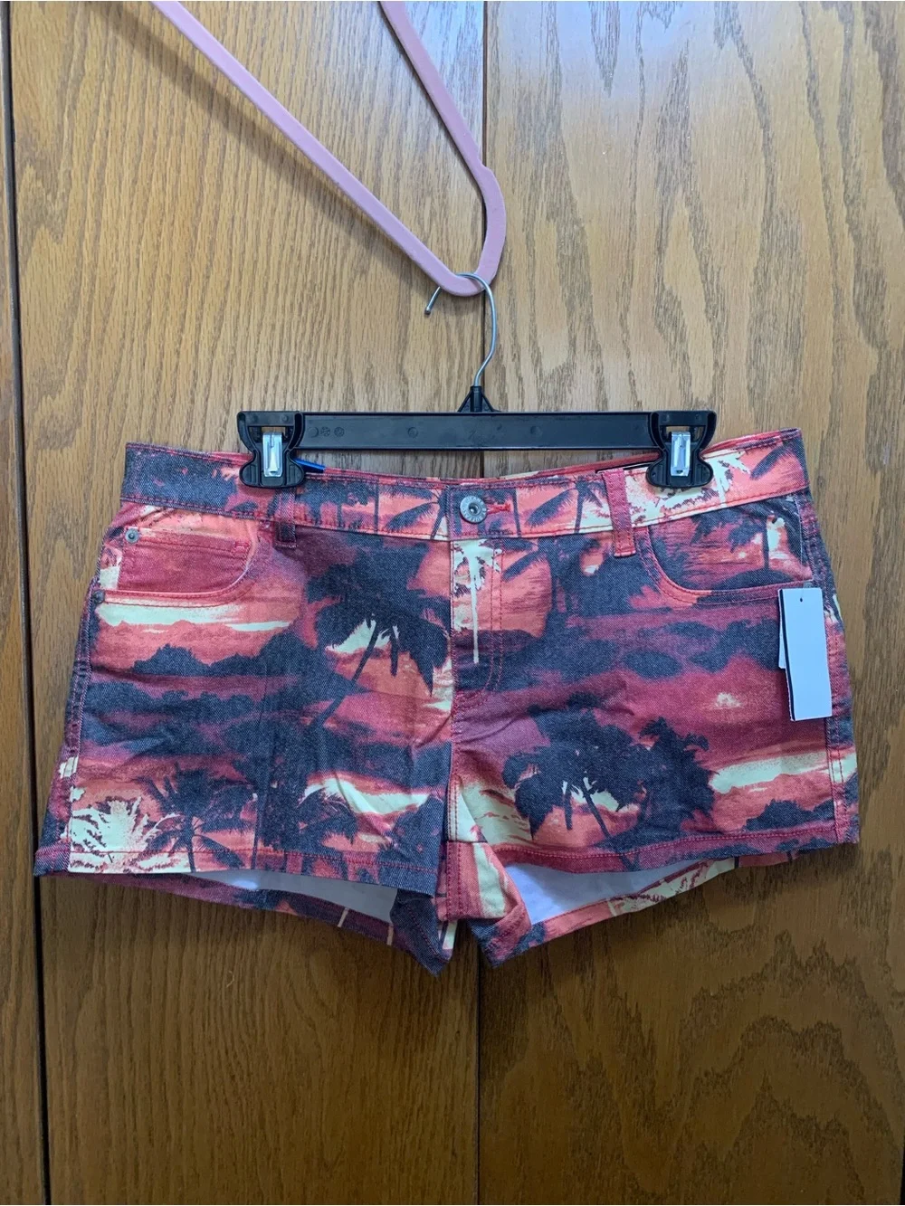 NWT Jeans by Buffalo Women's Tropical Sunset Palm Tree Print Jean Shorts W 12